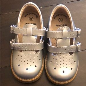 Never worn Toddler Footmates